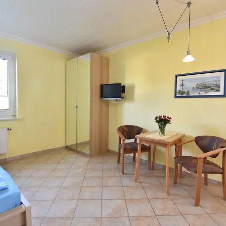 Apartment Cozy With Terrace In Rerik